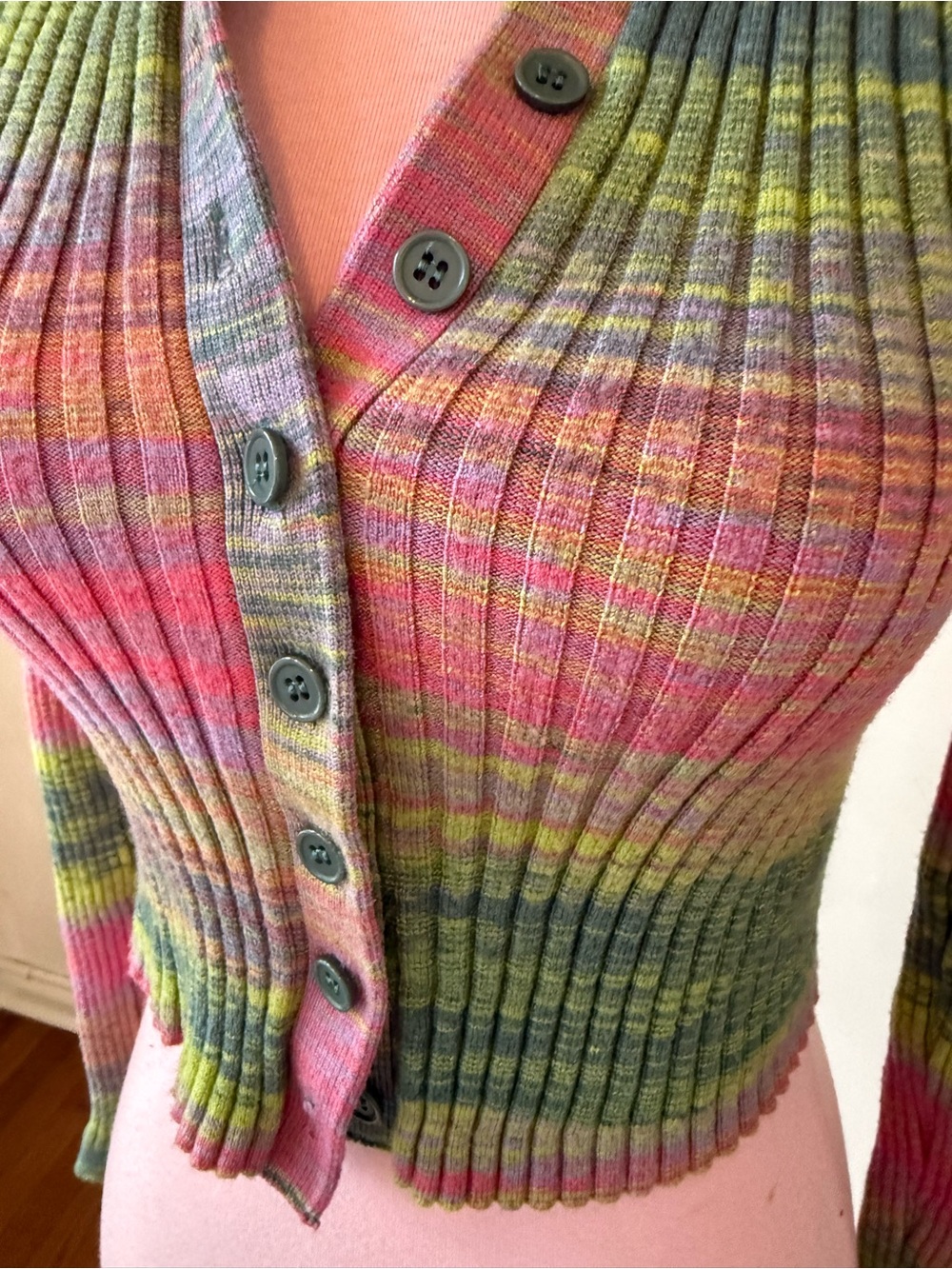 Y2K Like Missoni Ribbed Collared Button-Front Cropped Top - Picture 3 of 7